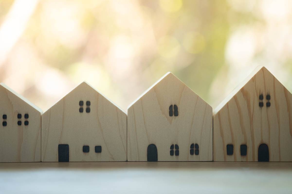 Construire en limite de propriété, quelles sont les règles ? Le Bon Constructeur