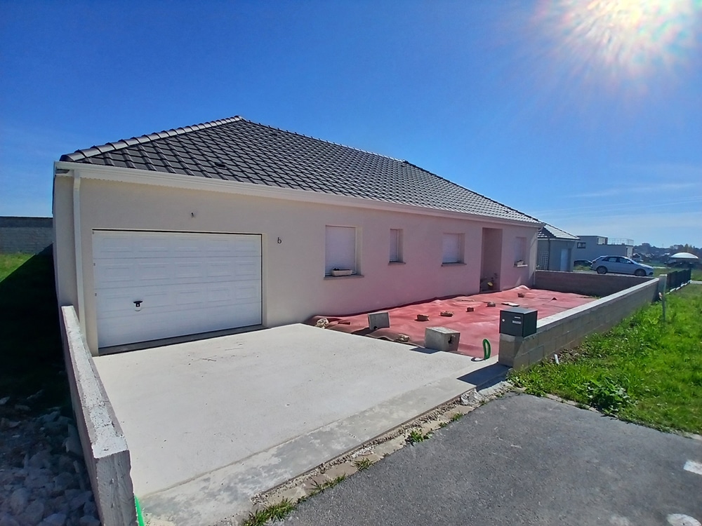 Terrasse de la maison Aubetière à Warcq (08) – constructeur Babeau-Seguin